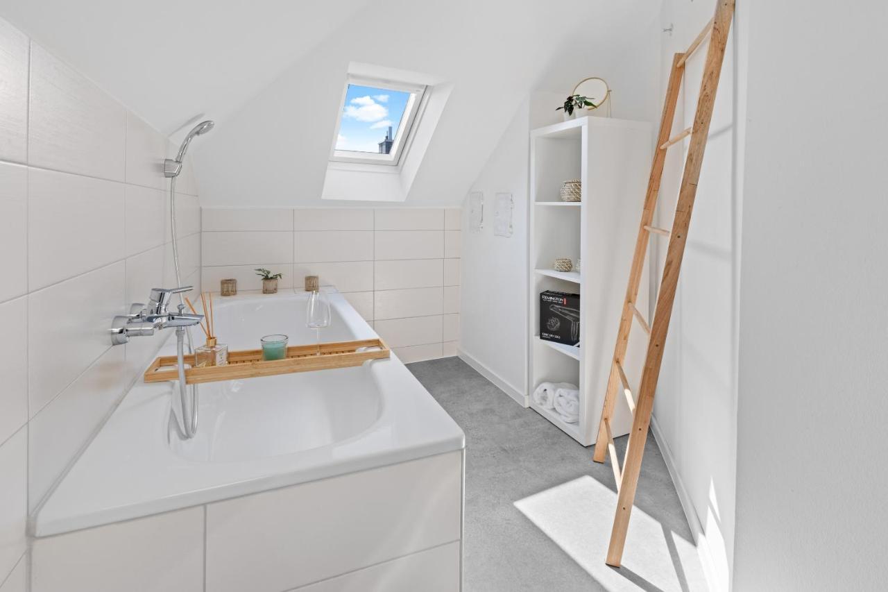 Stilvolle Wohnung: Private Dachterrasse - Zentral Augsburg Bagian luar foto